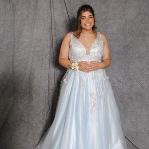 Meet your Posher, Cara